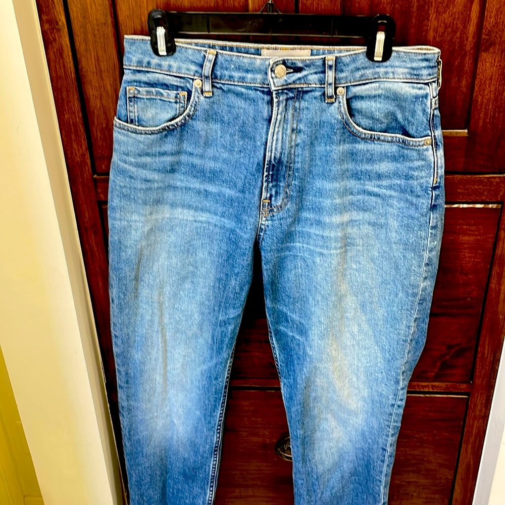 Everlane jeans, the curvy cheeky jean
